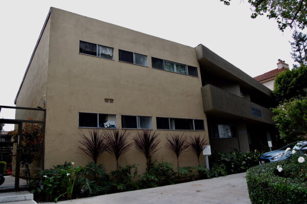 14620-dickens-st-sherman-oaks-ca-91403-building_6